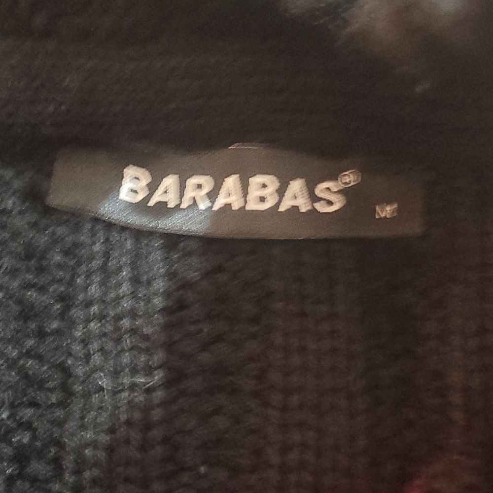 Sweater   - Picture 4 of 4